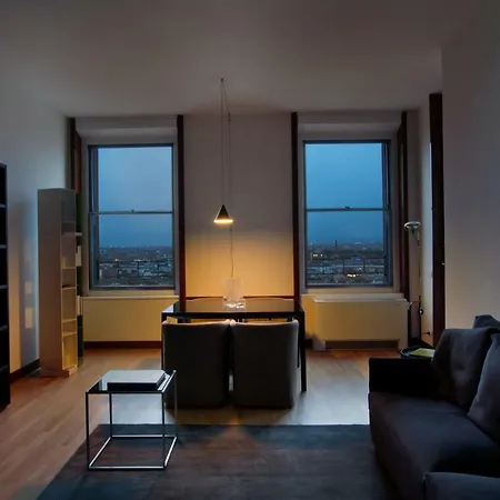 Domux Torre Velasca 2*